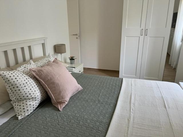מודנה Puccini Apartment מראה חיצוני תמונה
